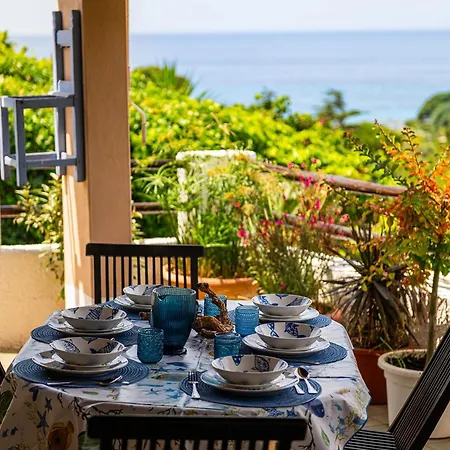 Villa Zenith Within Walking Distance Of The Sea Geremèas